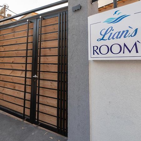 Lian'S Rooms Vlore Exterior photo